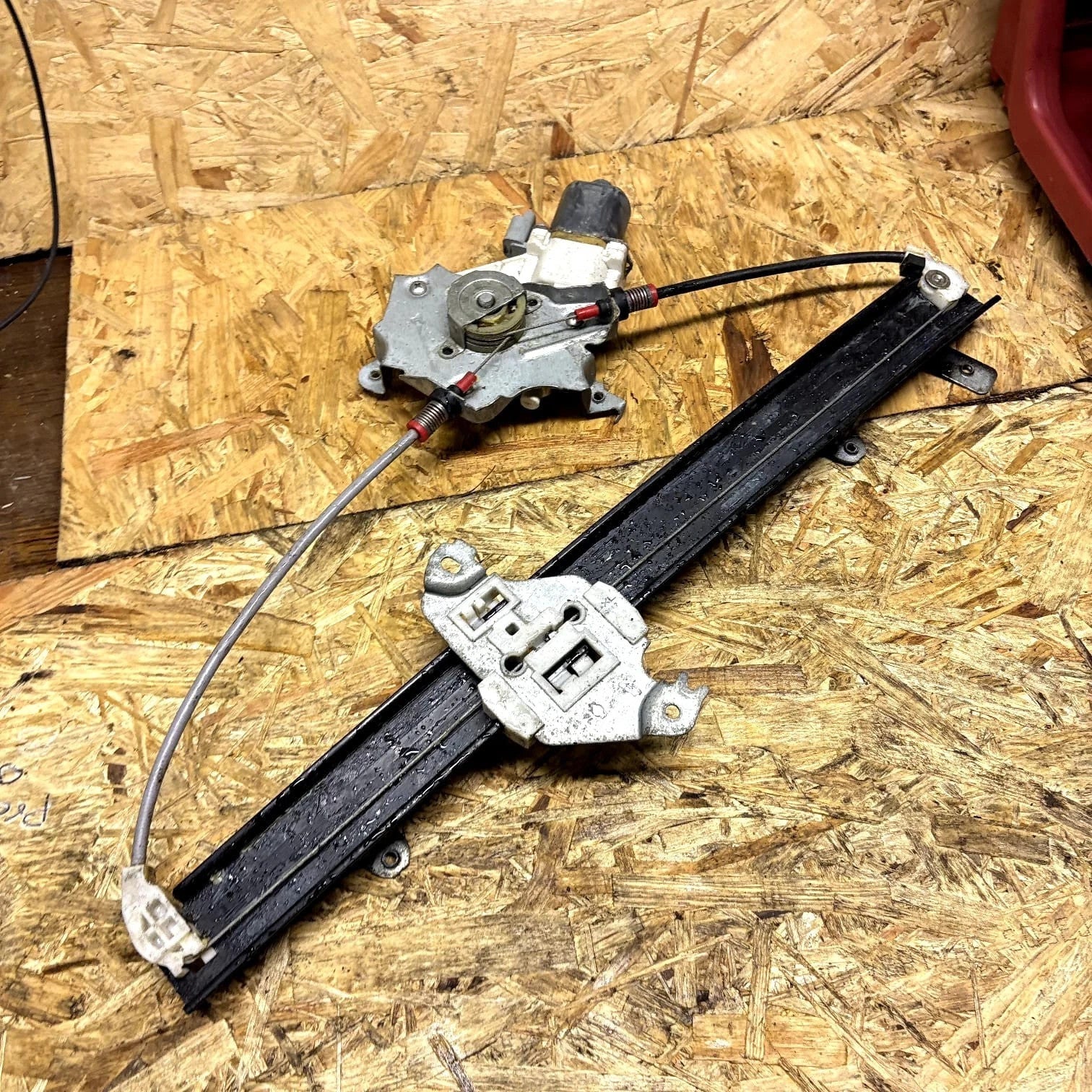 NISSAN MICRA 2002 PASSENGER FRONT SIDE WINDOW REGULATOR 5 DOOR 80700BC60B