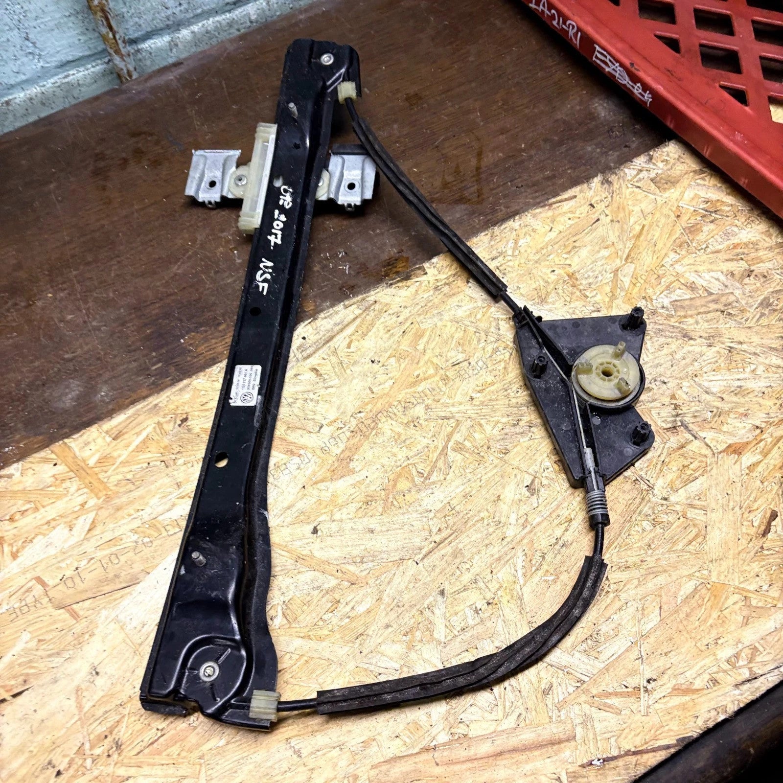 VW Up Seat Mii Skoda Citigo 2012-17 3dr Front Left Window Regulator 1S3837461A