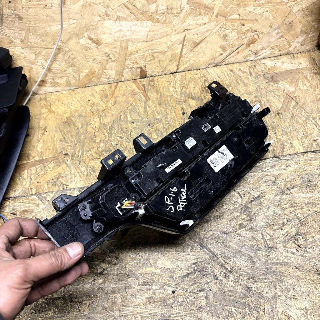 Kia Sportage QL Mk4 2016-2021 RHD A/C Heater Control Panel Start Stop 97250F1EB0