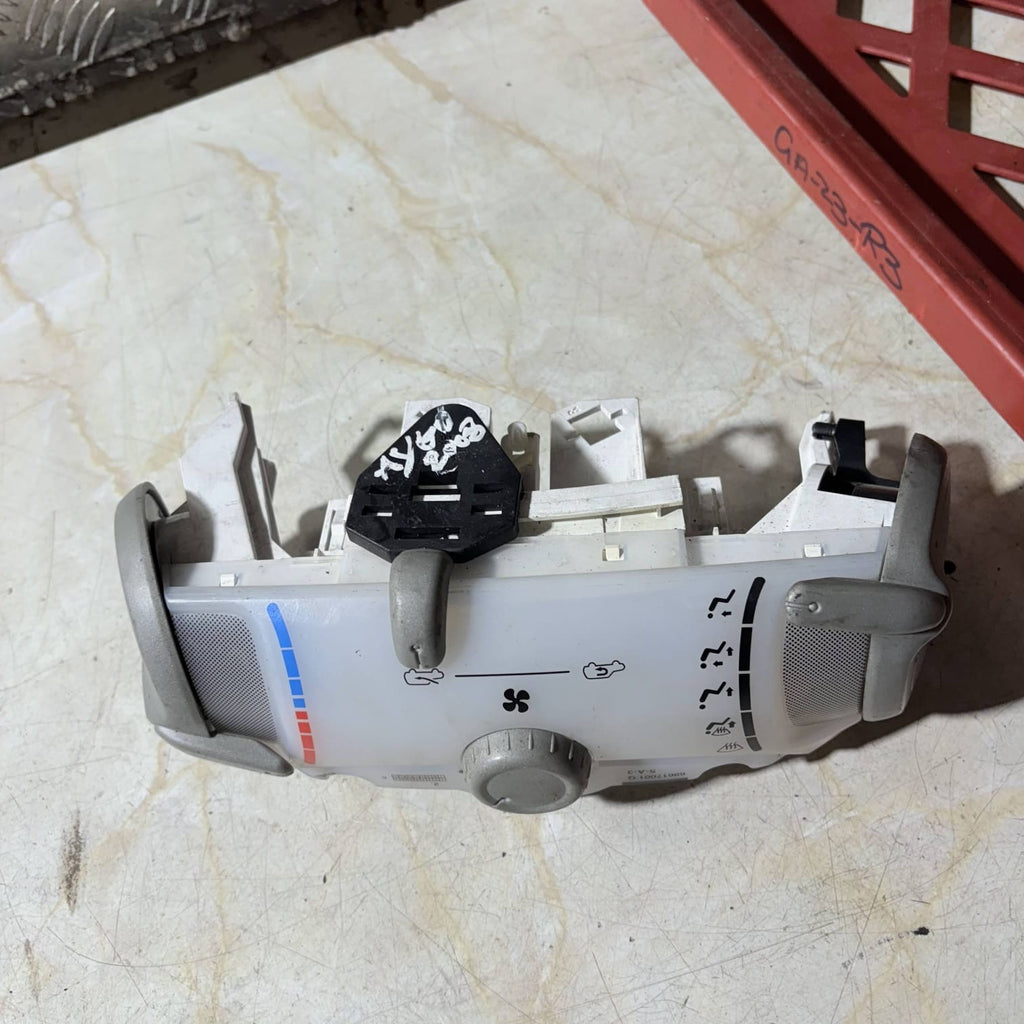 TOYOTA AYGO MK1 PEUGEOT 107 CITROEN C1 2005-2014 HEATER CONTROL PANEL 55900-0H01