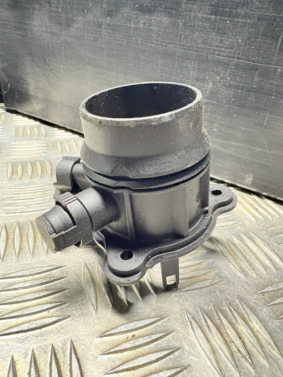 MINI Throttle Body Charge Air Pipe for F55 F56 F57 F54 F60-7619271