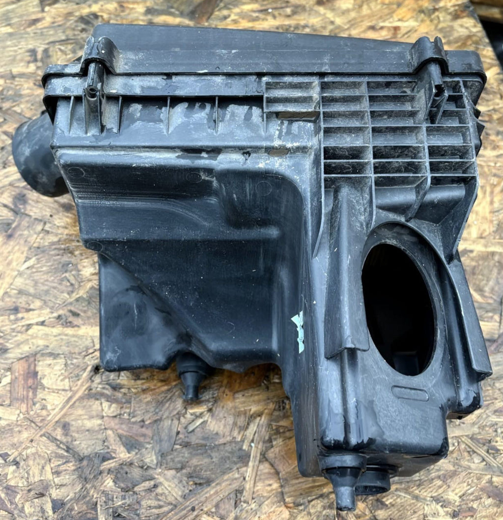 2013 2.2 Land Rover Freelander 2 Air Filter Box 6G92-9600-BF 8V21 12B579AA