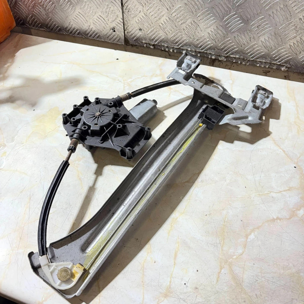 CHRYSLER PT CRUISER 00-10 5DR REAR PASSENGER LEFT WINDOW REGULATOR 05067543AA