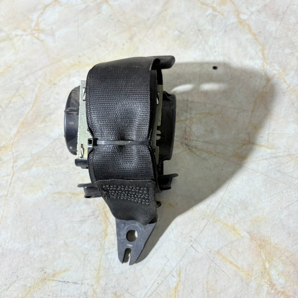 BMW 3 SERIES E90 05-13 REAR CENTRE MIDDLE SEAT BELT 606091700D 2008