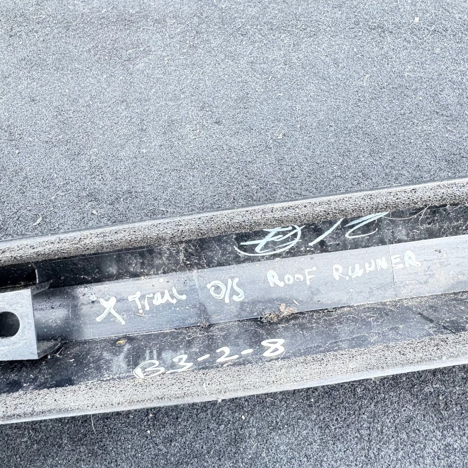 73832-8H300 BAR Roof Driver Side NISSAN x-Trail 2.2 D 6M 4X4 100KW
