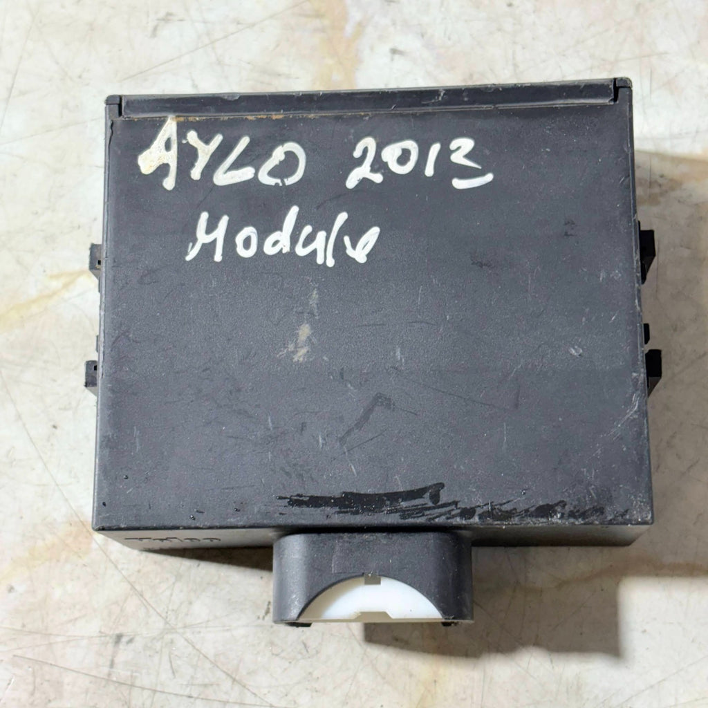 TOYOTA AYGO 2013 DOOR CONTROL MODULE ECU 89740-0H021
