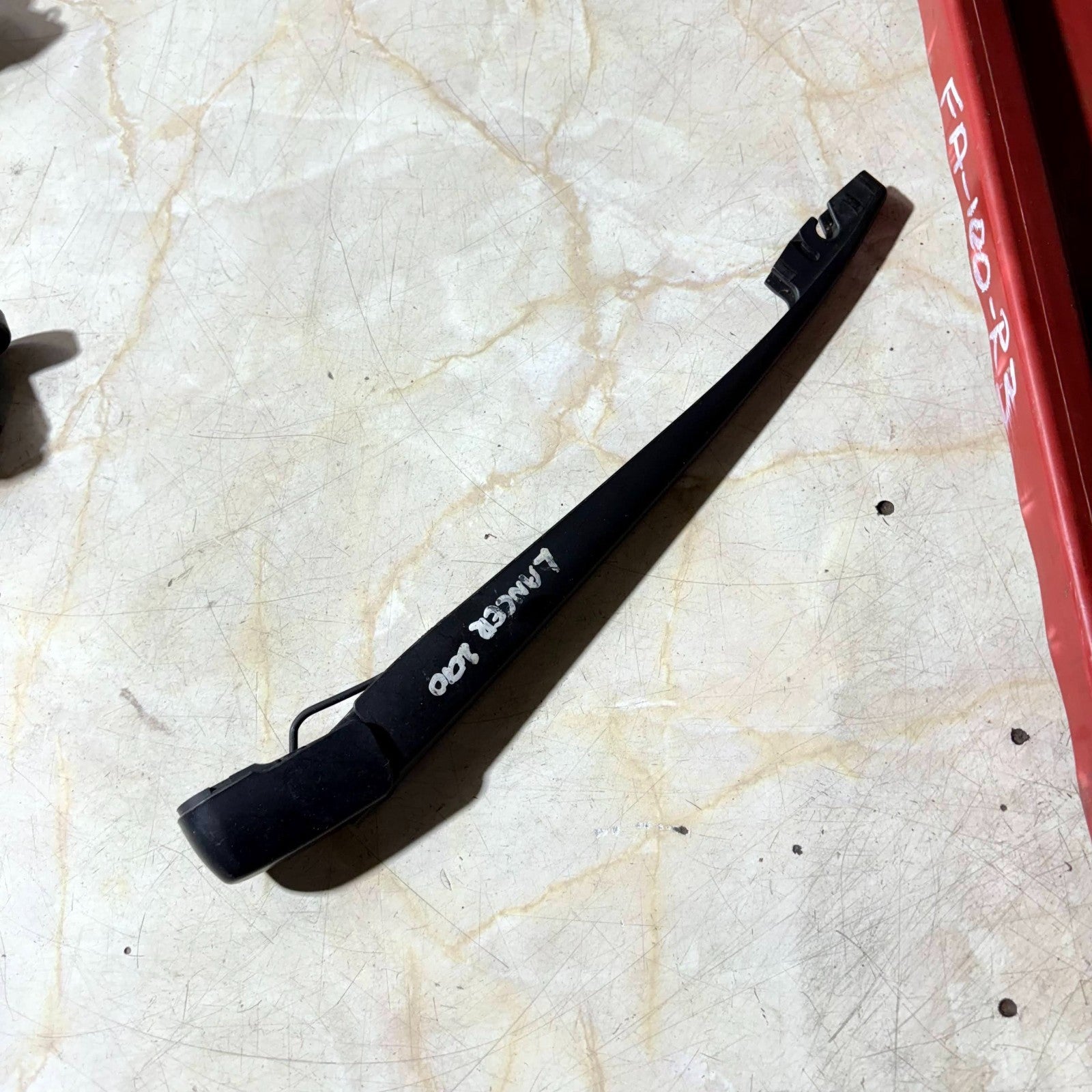 Mitsubishi Lancer Sportback 2010-2011 5 Door Rear Windscreen Wiper Arm 8253A079