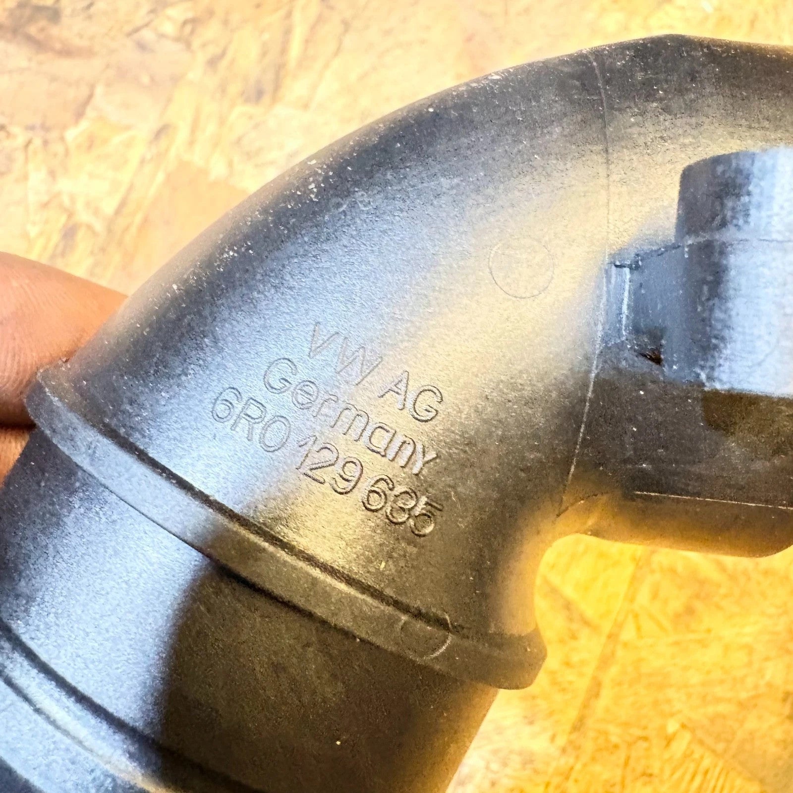 22-24 VW POLO GTI 2G 2.0 AIR CONNECTION PIPE 6RO129635