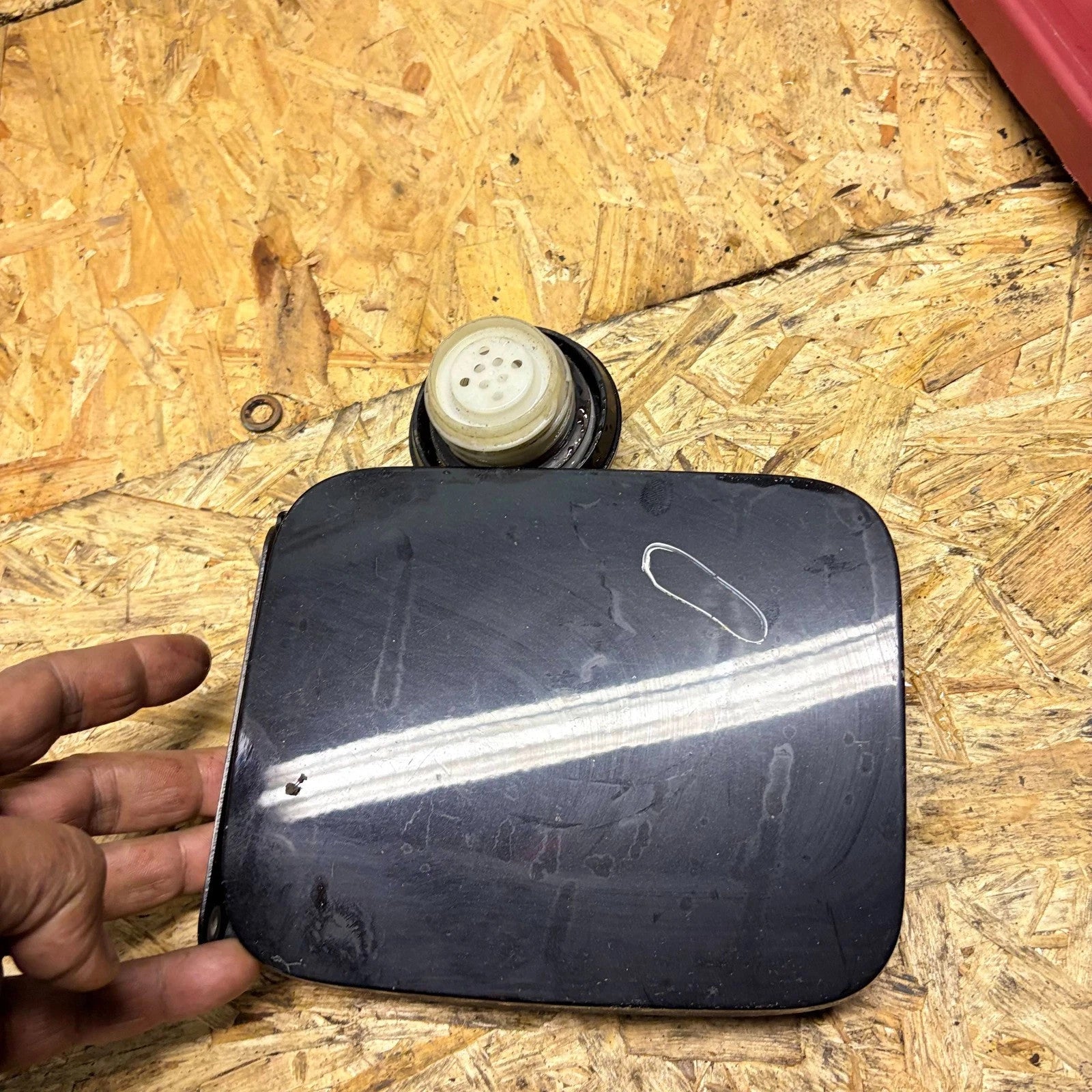 Nissan Juke 2010-2014 Fuel Filler Flap Door Cover Lid Rear Quarter F15