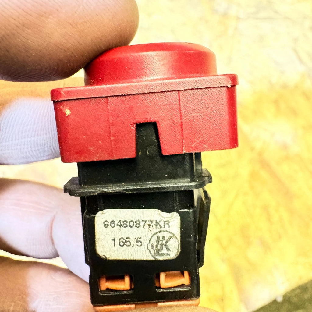 2004-2010 CITROEN C4 1.6 PETROL HAZARD LIGHT WARNING SWITCH