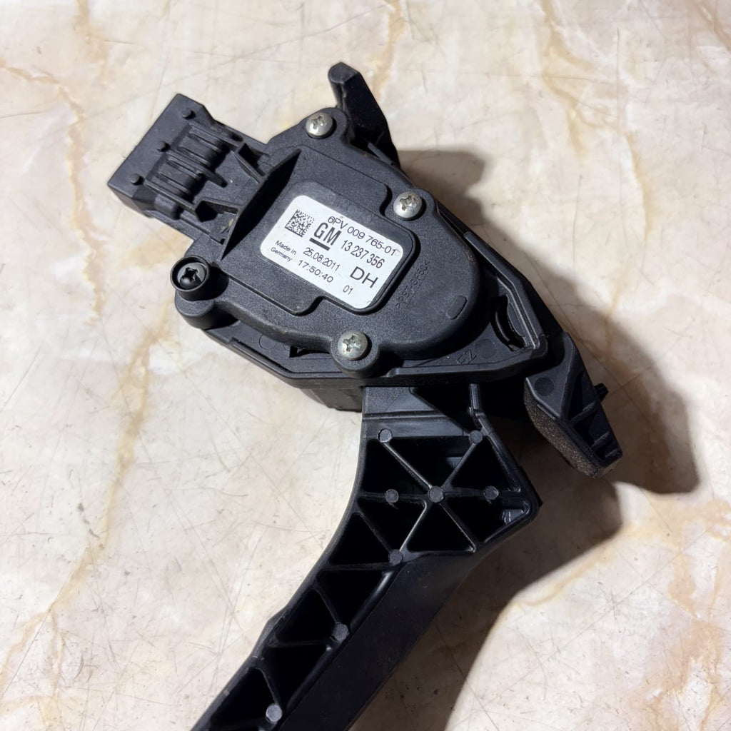 Vauxhall Insignia Mk1 08-13 2.0 CDTi Diesel Throttle Pedal 6PV009765-01