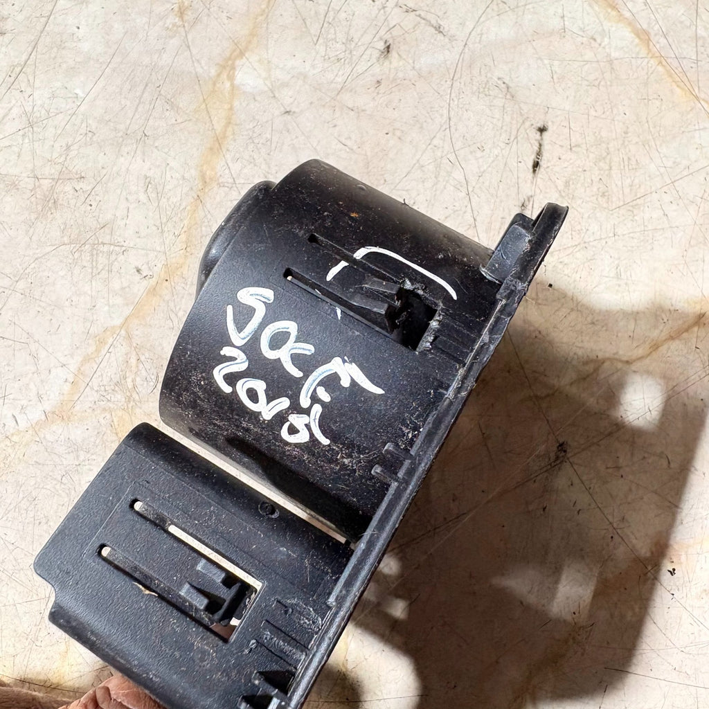 VW Golf Mk7 2013-2017 Mk7.5 2017-2020 RHD Headlight/Fog Switch Bezel 5G2858060B