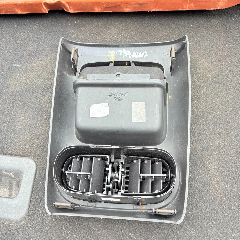 2007 Jaguar S Type Center Console Air Vent VB2560
