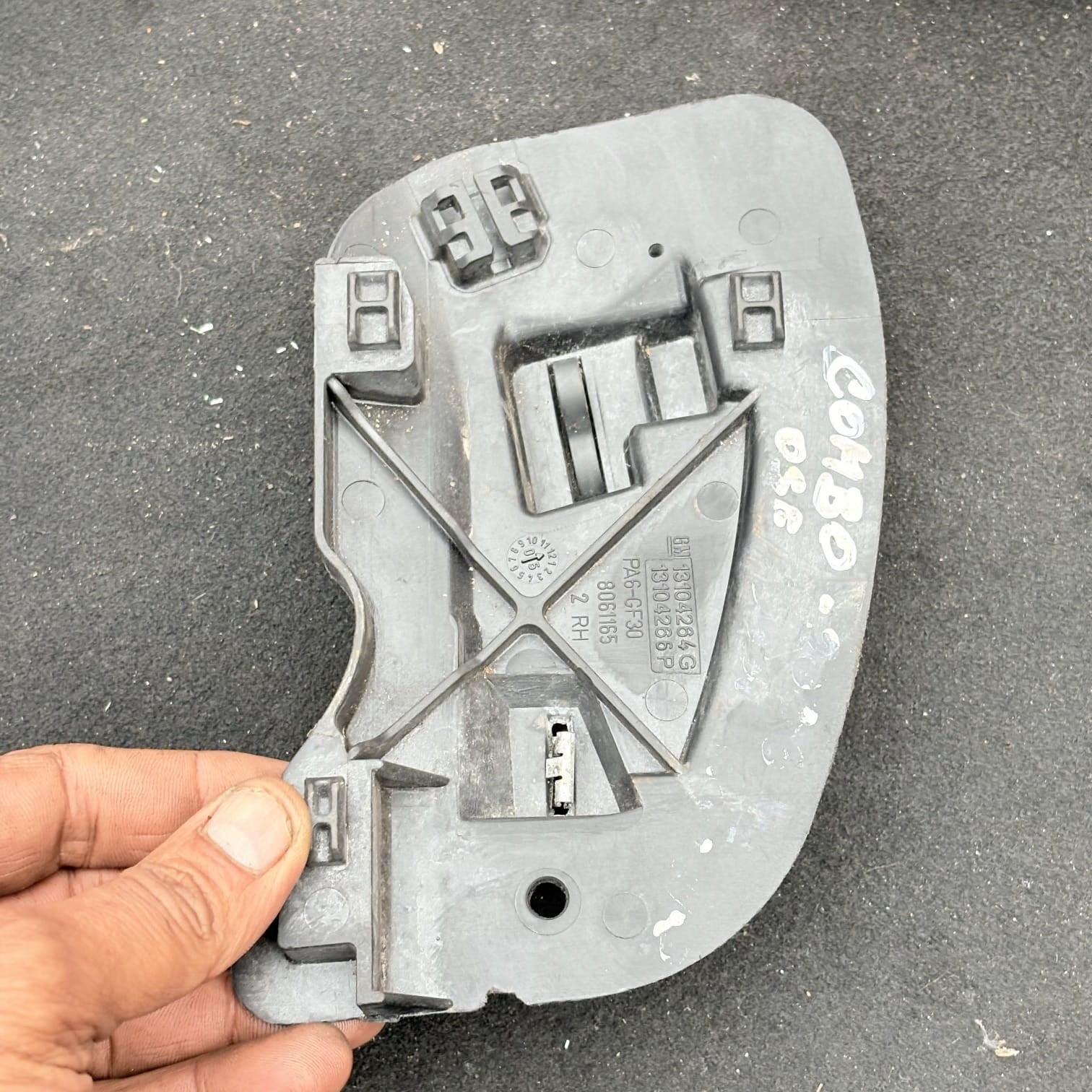 VAUXHALL COMBO 2001-2011 FRONT RIGHT DRIVER SIDE INTERIOR DOOR HANDLE 13104264