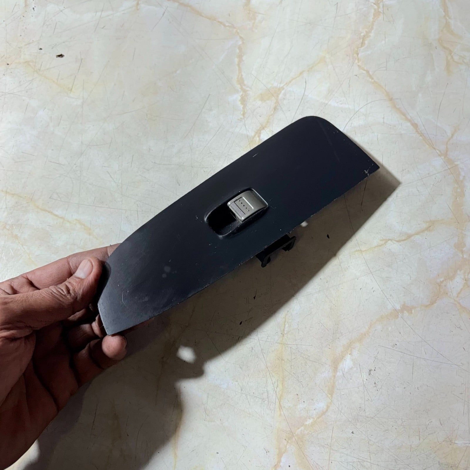 HONDA CRV 2004 PASENGER SIDE FRONT WINDOW SWITCH 83561 SCA