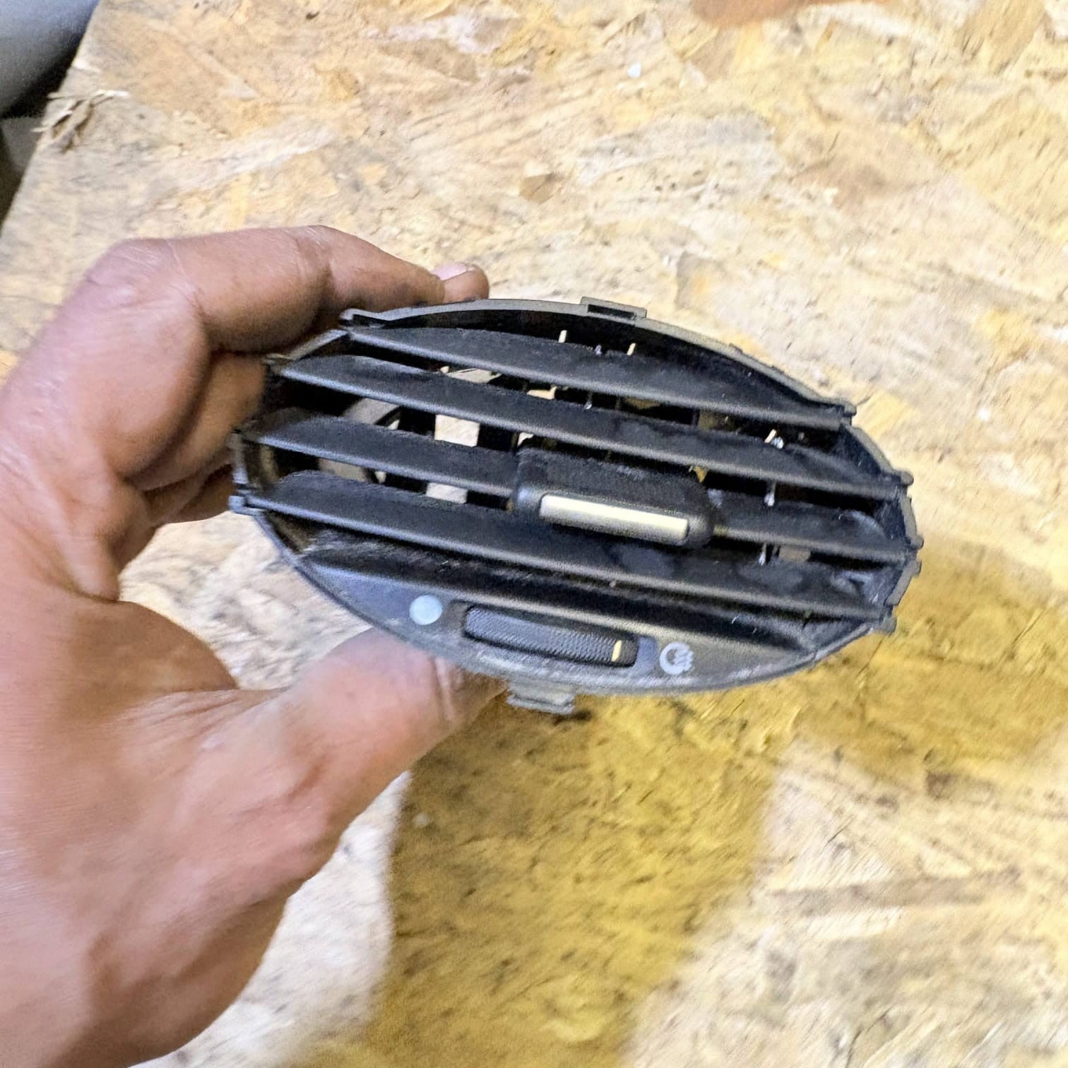 FORD FOCUS 2005-2008 Mk2 Air Vent Left Passenger Front Side 4M51-A014L21AD
