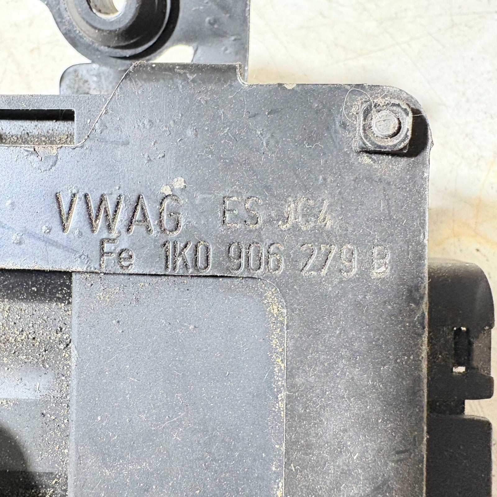 2009 VOLKSWAGEN GOLF VACUUM CONTROL UNIT 1K0906279B