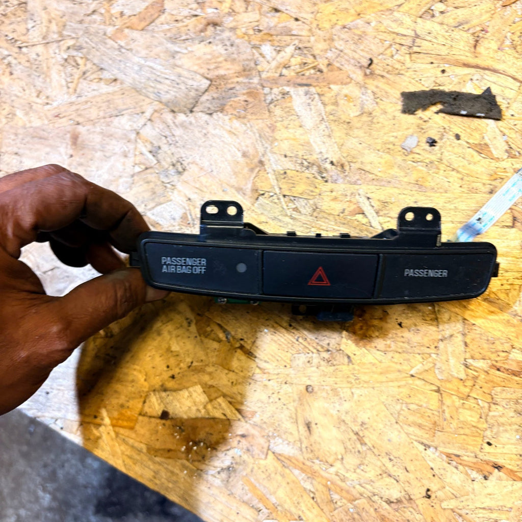 MITSUBISHI LANCER GS4 2008-2011 HAZARD WARNING SWITCH AIRBAG DASH PANEL