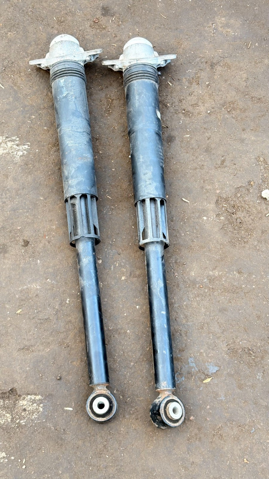 VW POLO MK6 2019 DRIVER SIDE REAR SHOCK ABSORBER DAMPER LEG 2Q0512013BE