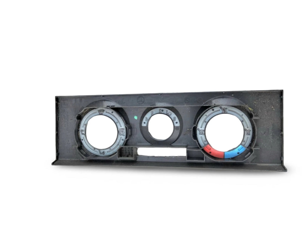 6Y0820075 Dashboard Mask Cover Control Unit Housing Trim Skoda