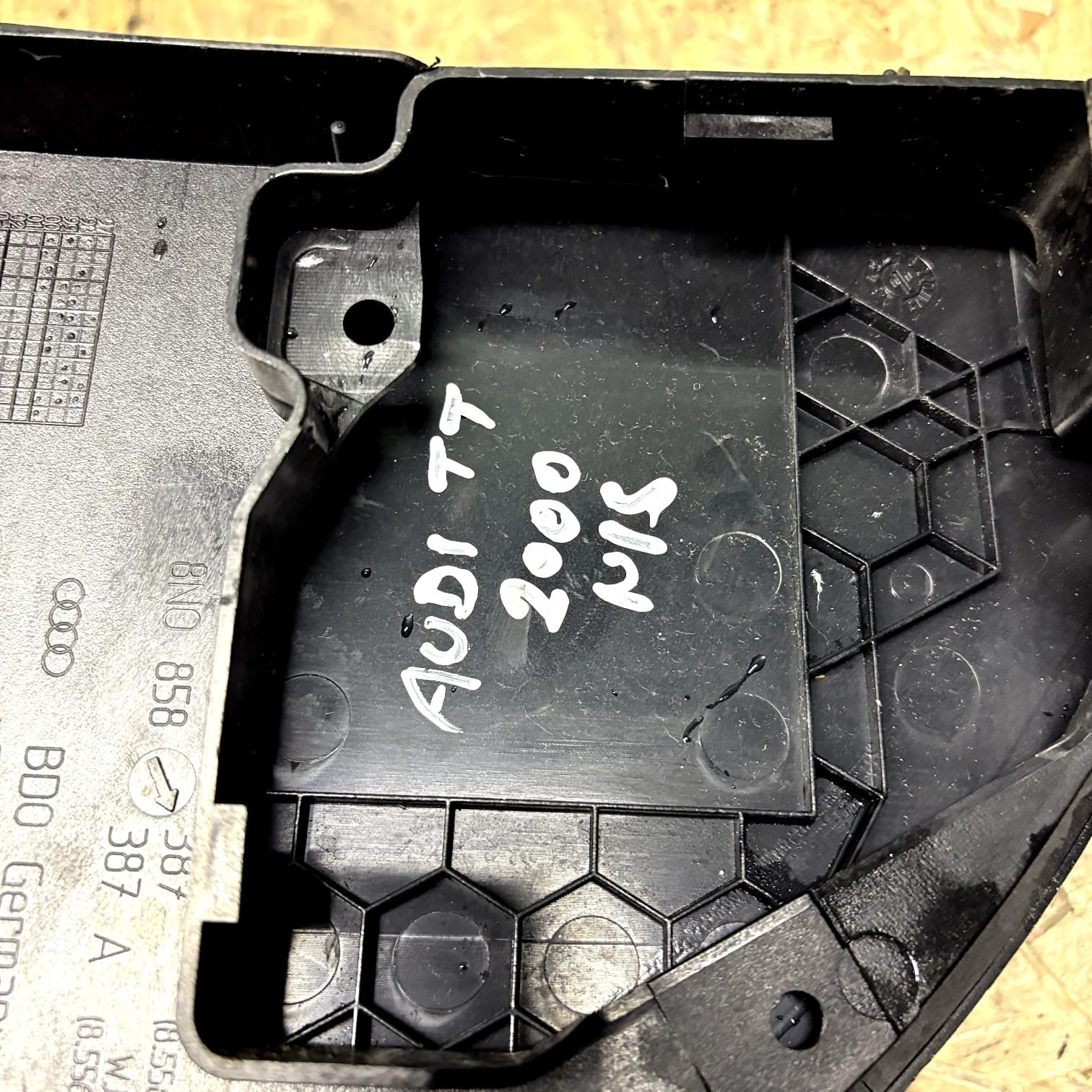 Inner Fuse Box Cover Dashboard Ends FOR AUDI TT MK1 8N0858387 2000 N/S