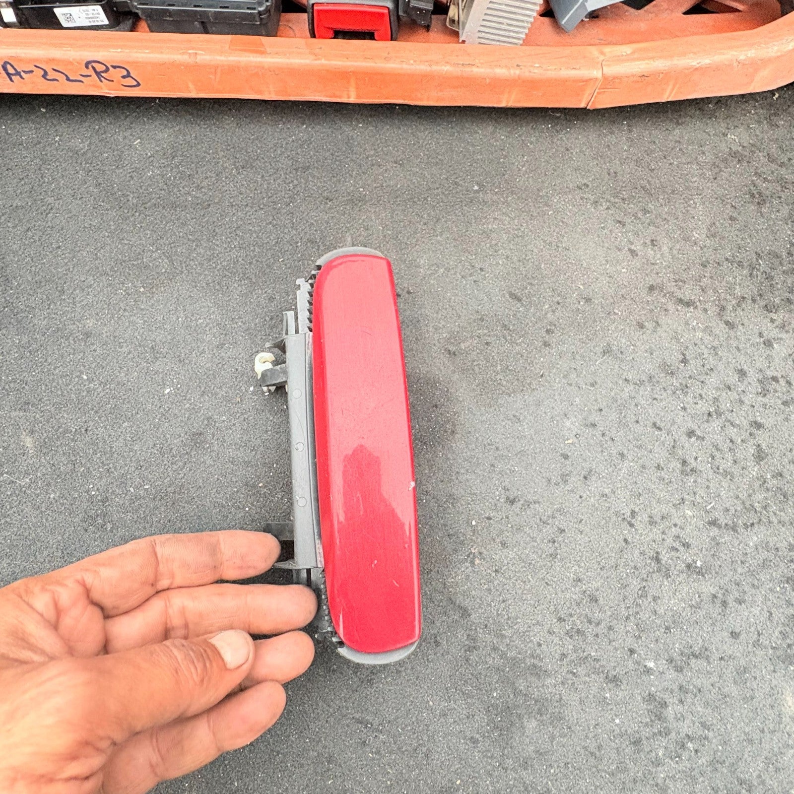 AUDI A3 MK2 EXTERIOR DOOR HANDLE REAR PASSENGER LEFT SIDE 2003