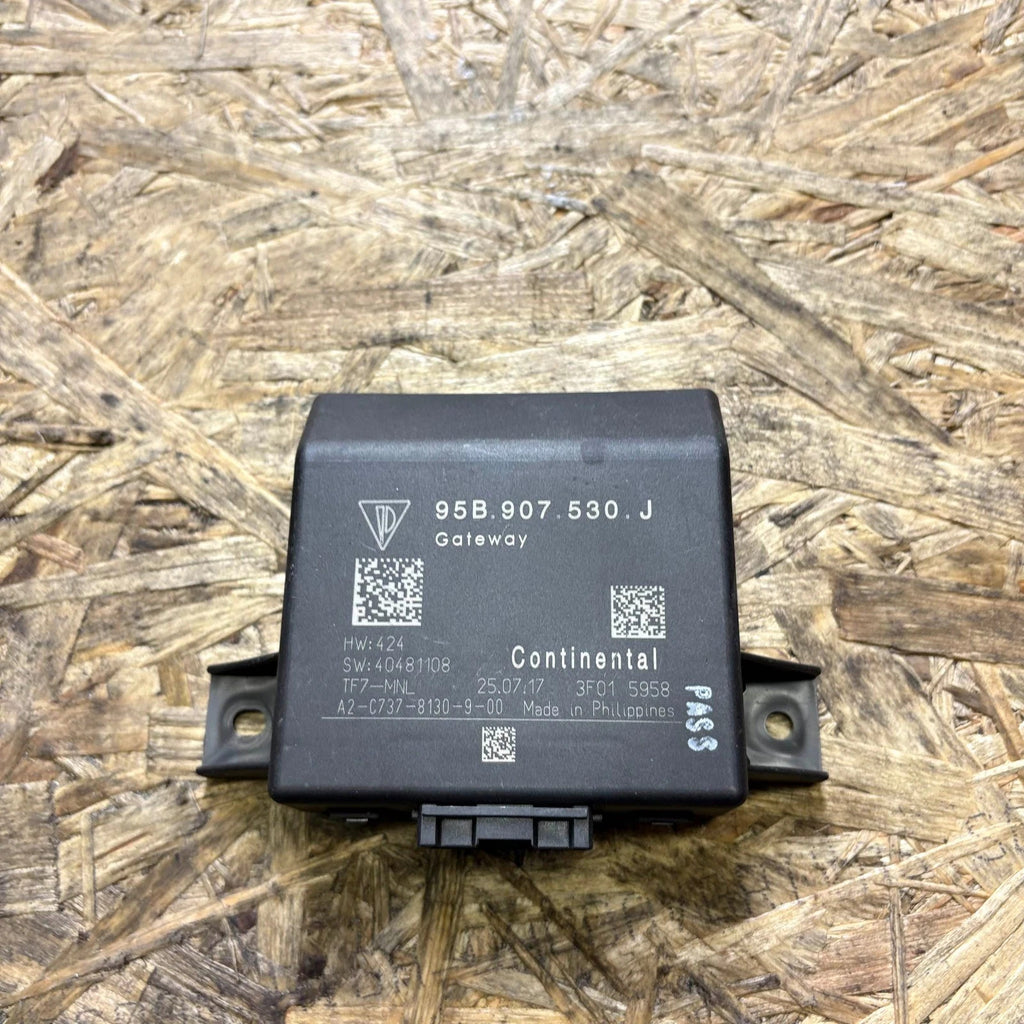 PORSCHE MACAN 95B Gateway Control Unit 95B.907.530.J