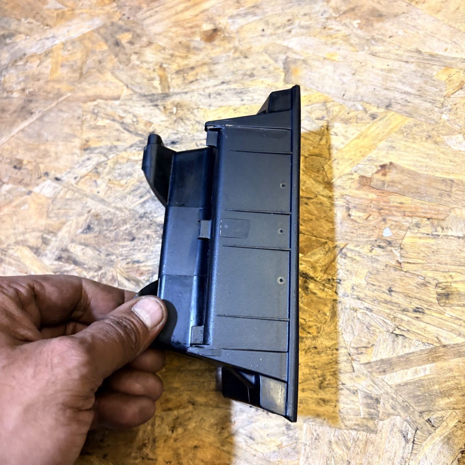 Toyota Corolla E12 2.0 D-4D 85kw 2004 Front Dash Ashtray Storage