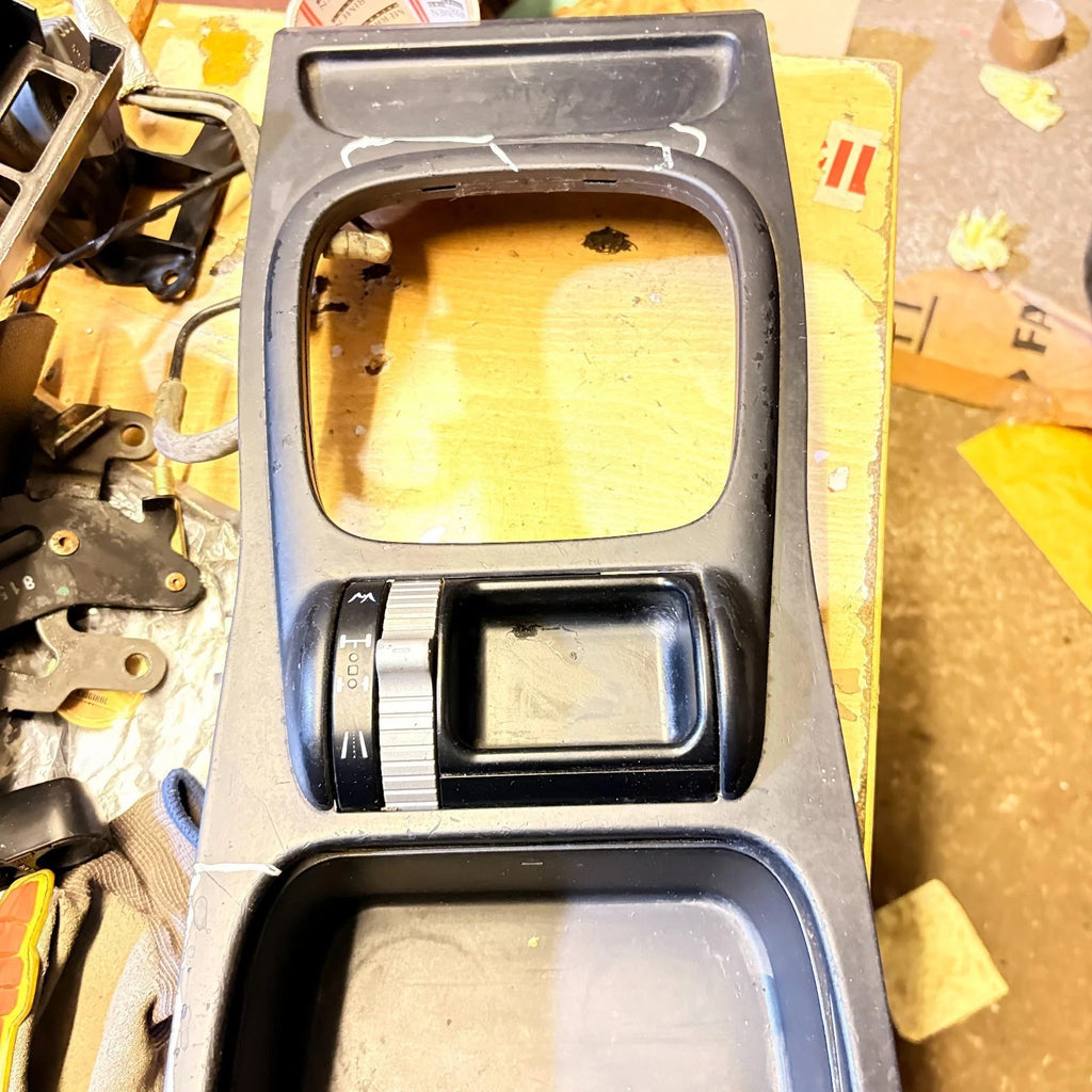 PORSCHE CAYENNE 957 MK1 CENTRE CONSOLE TRIM 2009 7L51862531