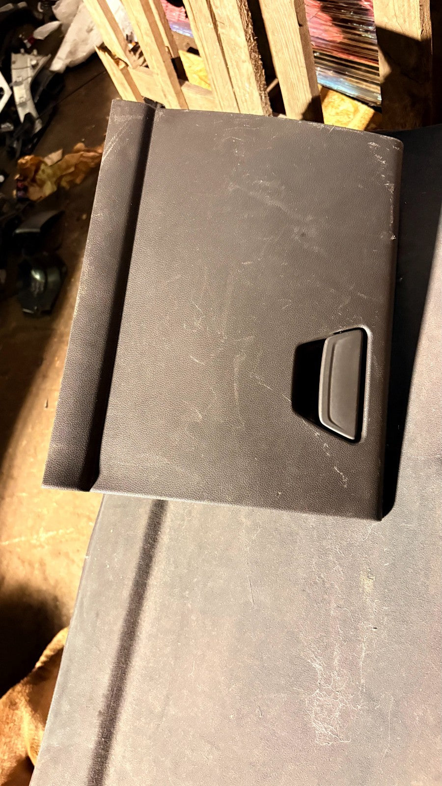 FORD GLOVE BOX COMPARTMENT FV41S06044B