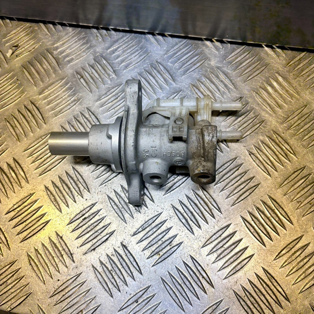PEUGEOT BIPPER 2011 BRAKE MASTER CYLINDER 0204254463