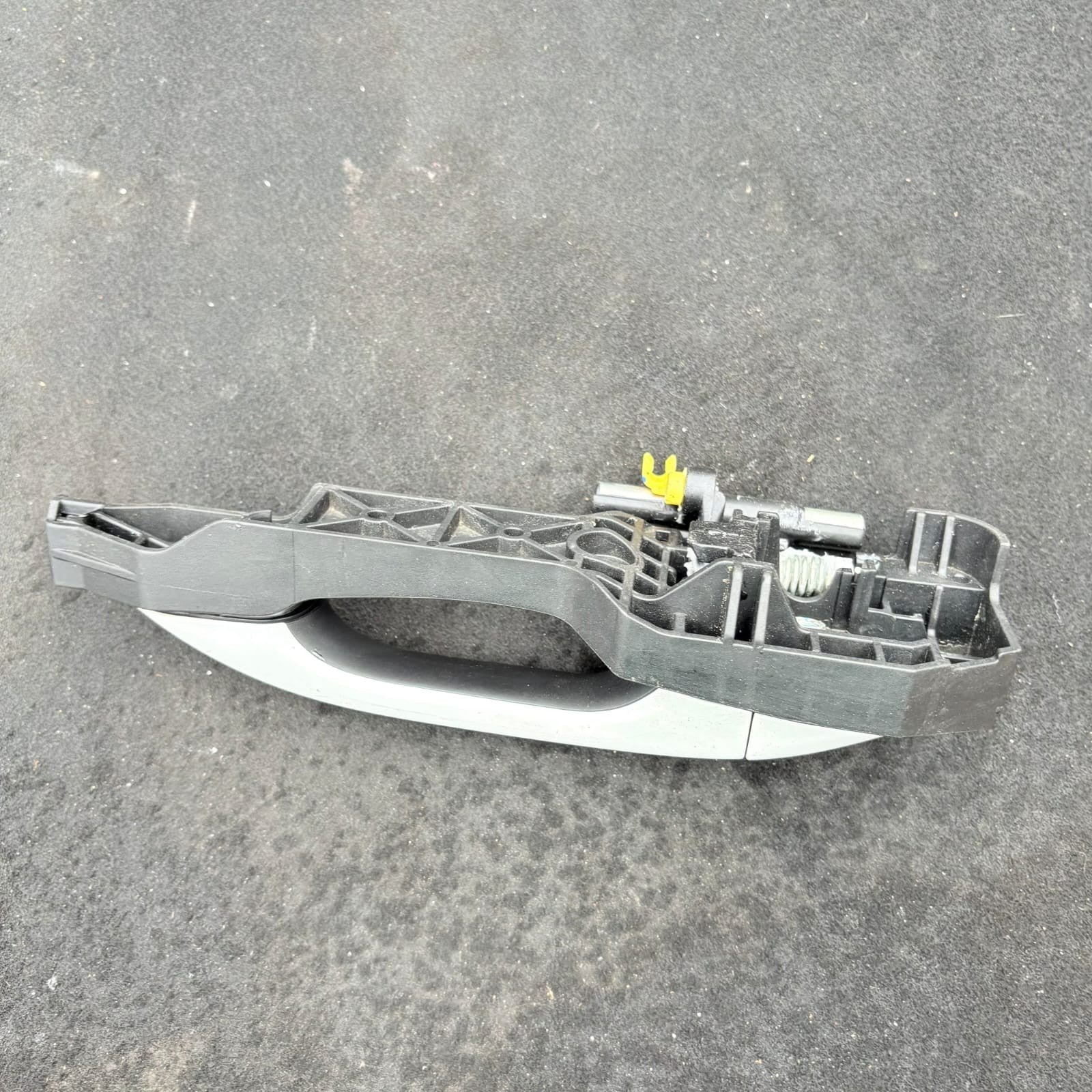HYUNDAI I10 2013-2019 REAR RIGHT OFFSIDE OUTER DOOR HANDLE 83660