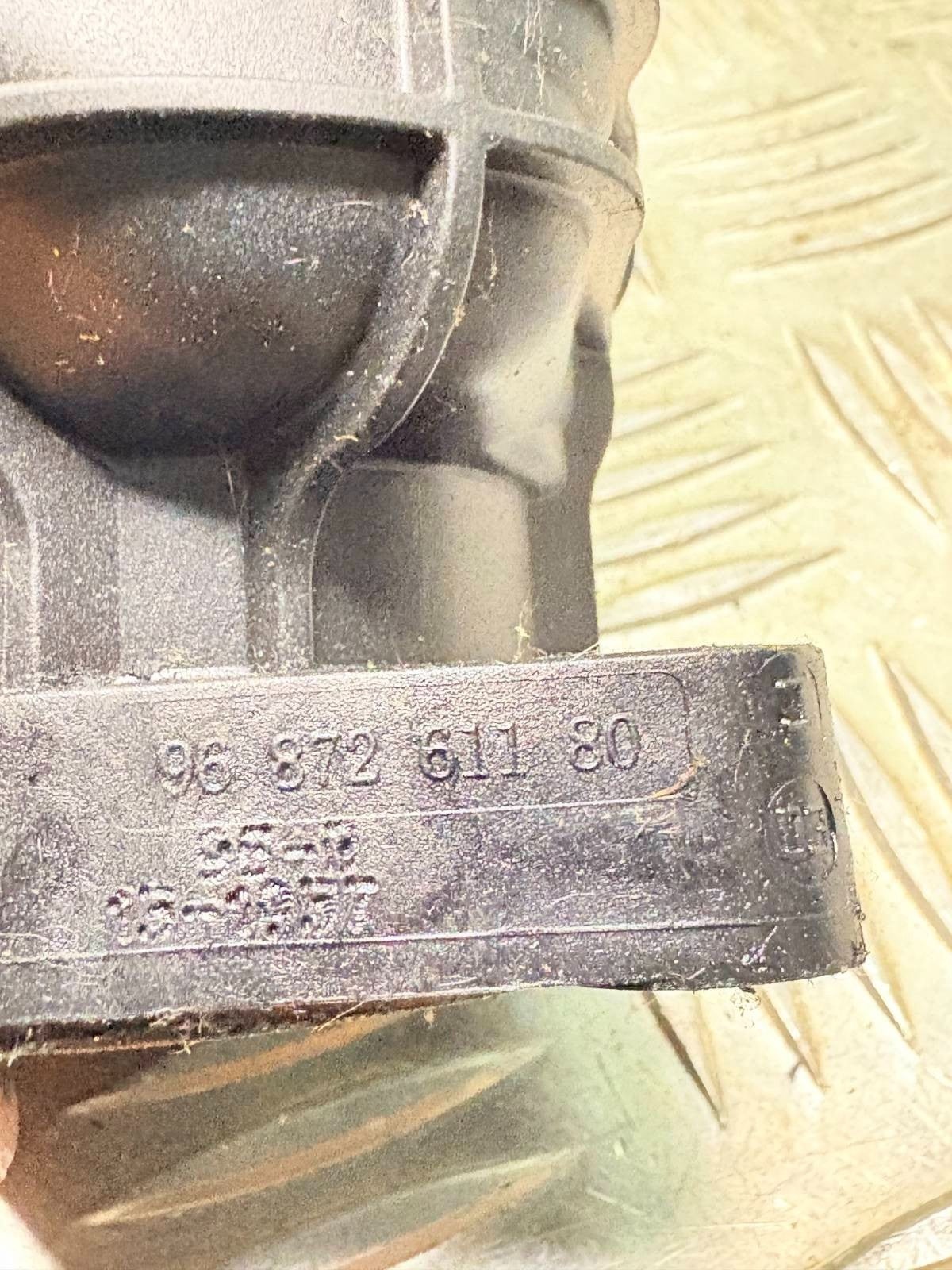 PEUGEOT C3 2013 1.6 HDI AIR INTAKE TURBO RESONATOR PIPE