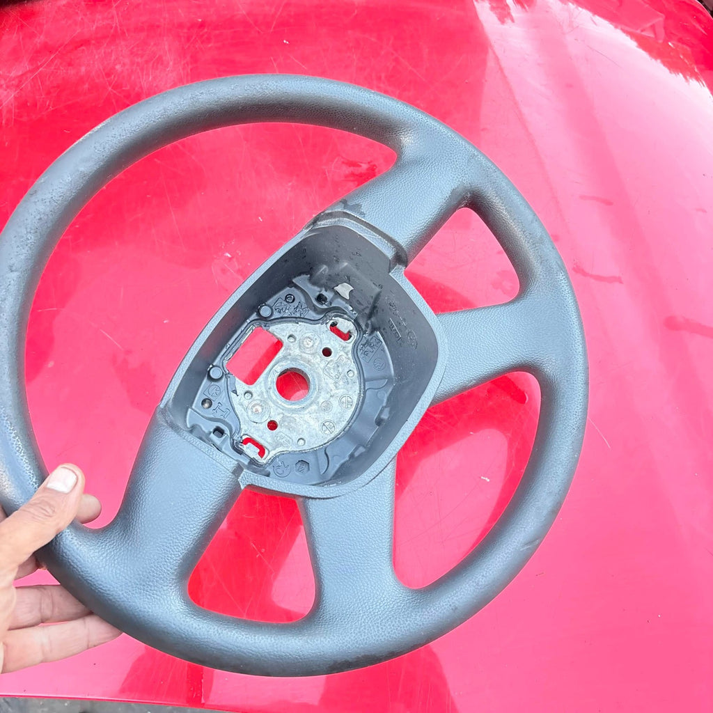 SKODA SUPERB STEERING WHEEL 4 SPOKE 3T0419091 2009