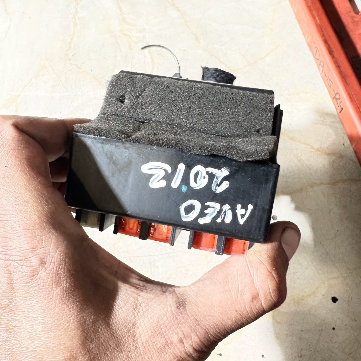 Chevrolet Aveo 2011-2015 T300 1.3D Hatch Interior Fuse/Relay Box 2B0Z4010F