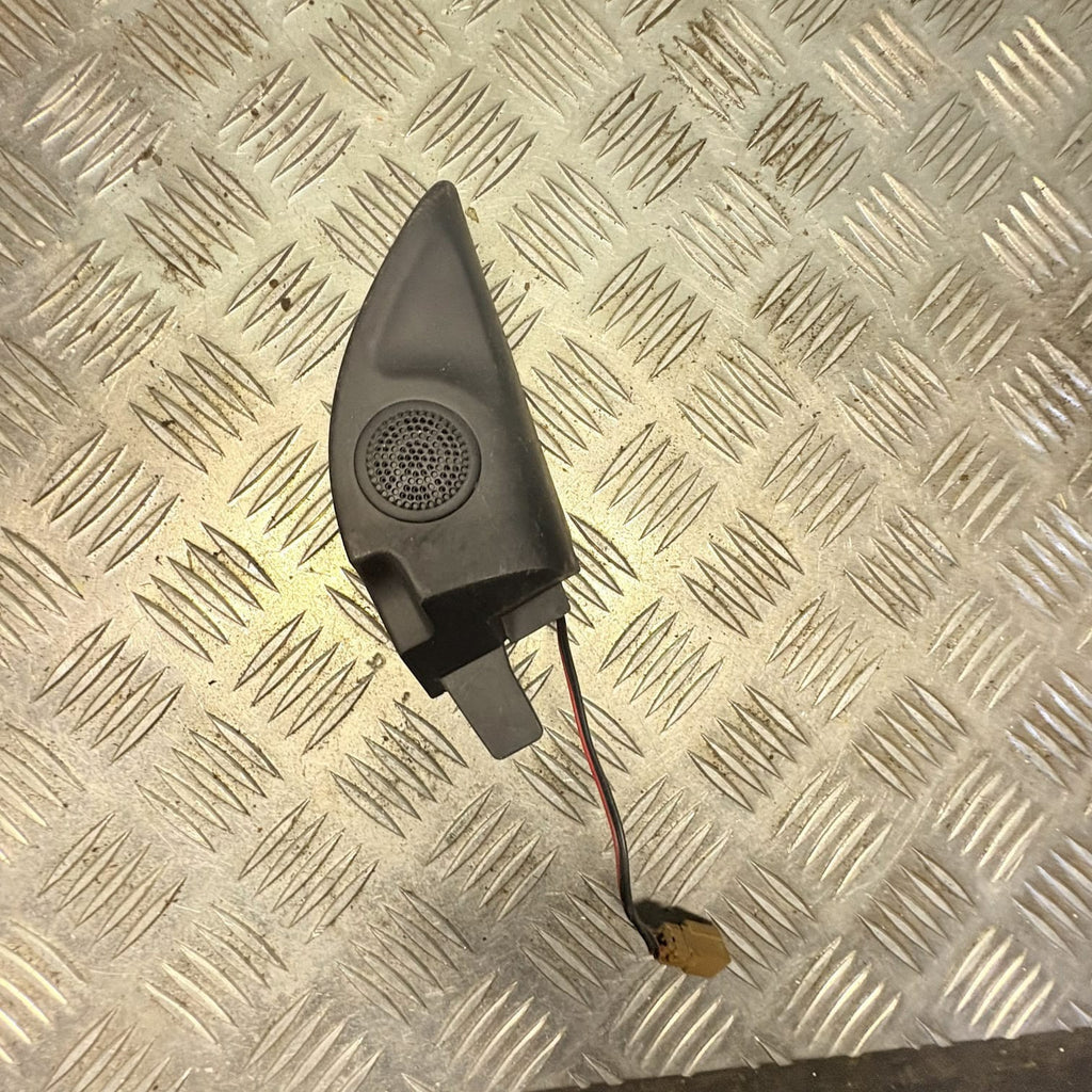 Modanatura con altoparlante porta anteriore sinistra Nissan MicraK12 28149-AX600