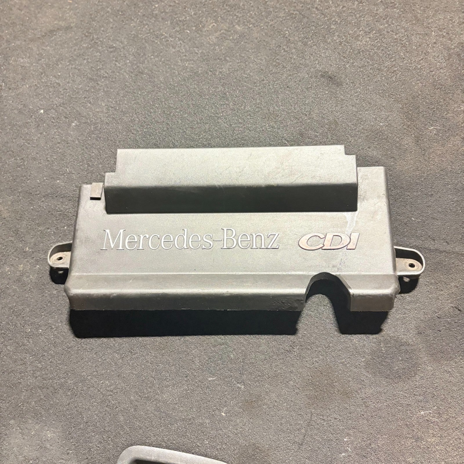 Mercedes-Benz Vito W638 1996-2003 Top Engine Cover Trim A6385240228