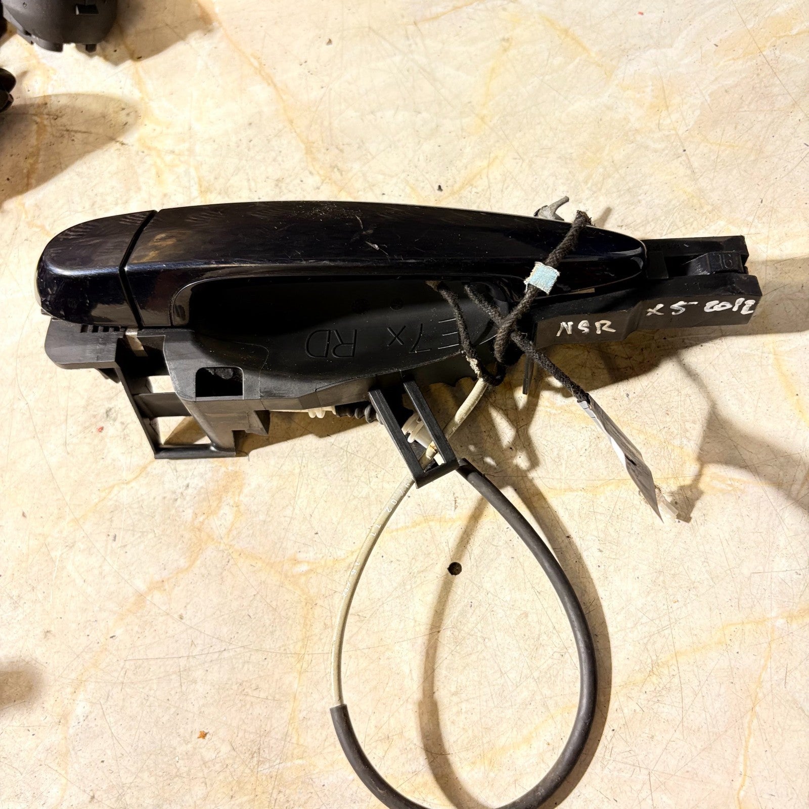 2006-2013 BMW X5 DOOR HANDLE REAR LEFT SIDE OUTSIDE 140107-10