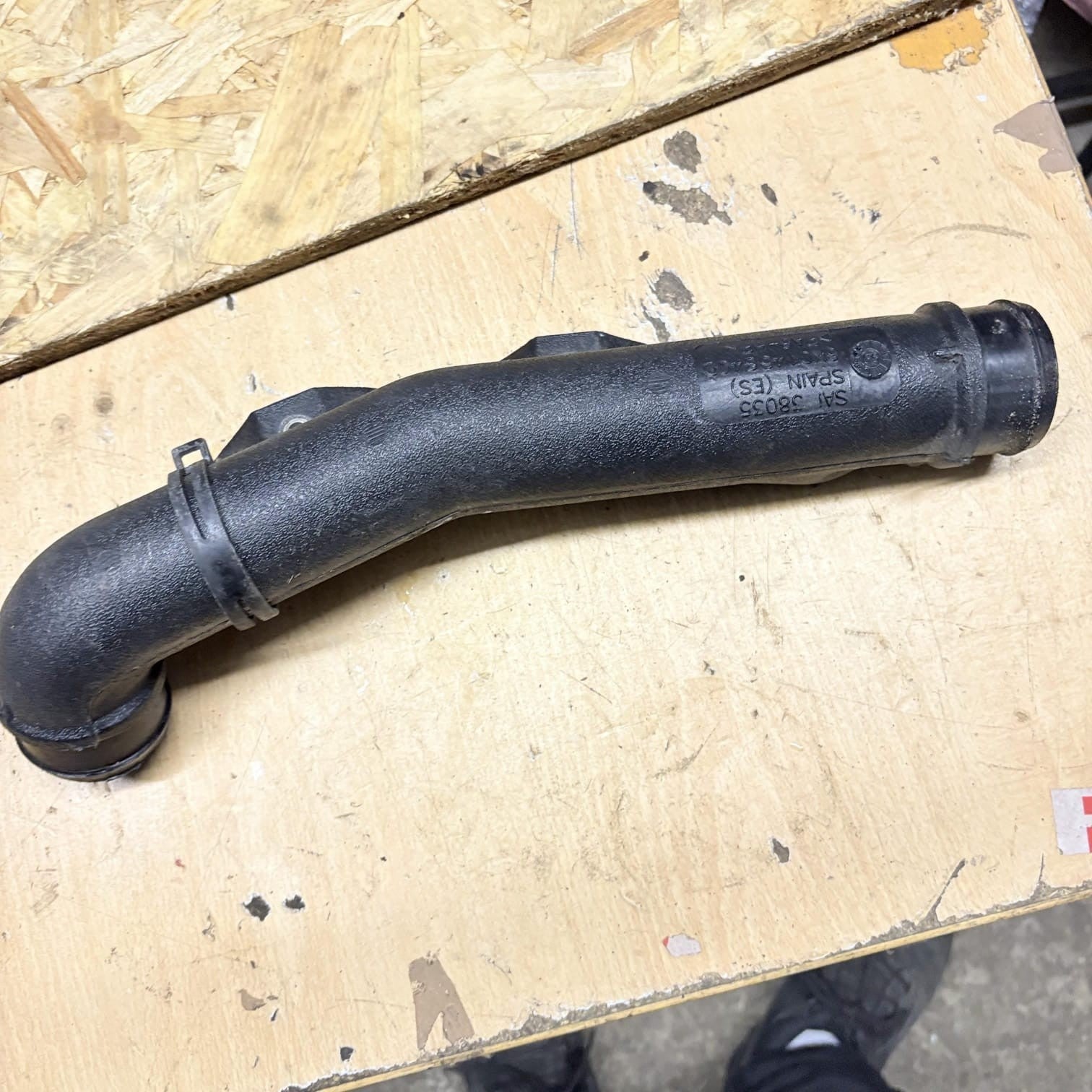VW Caddy MK2 1.9 TDI AHU 1Z Intercooler Air Intake Pipe 6K0145840D 2013