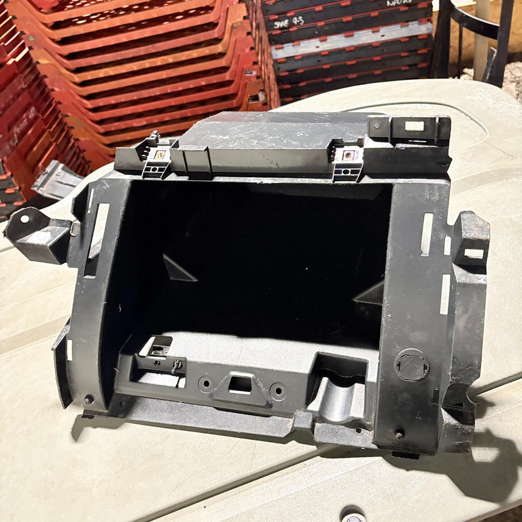 3M51R06044AGW 3M51-R06044AGW Glove Box Assembly for Ford C-MAX 2006