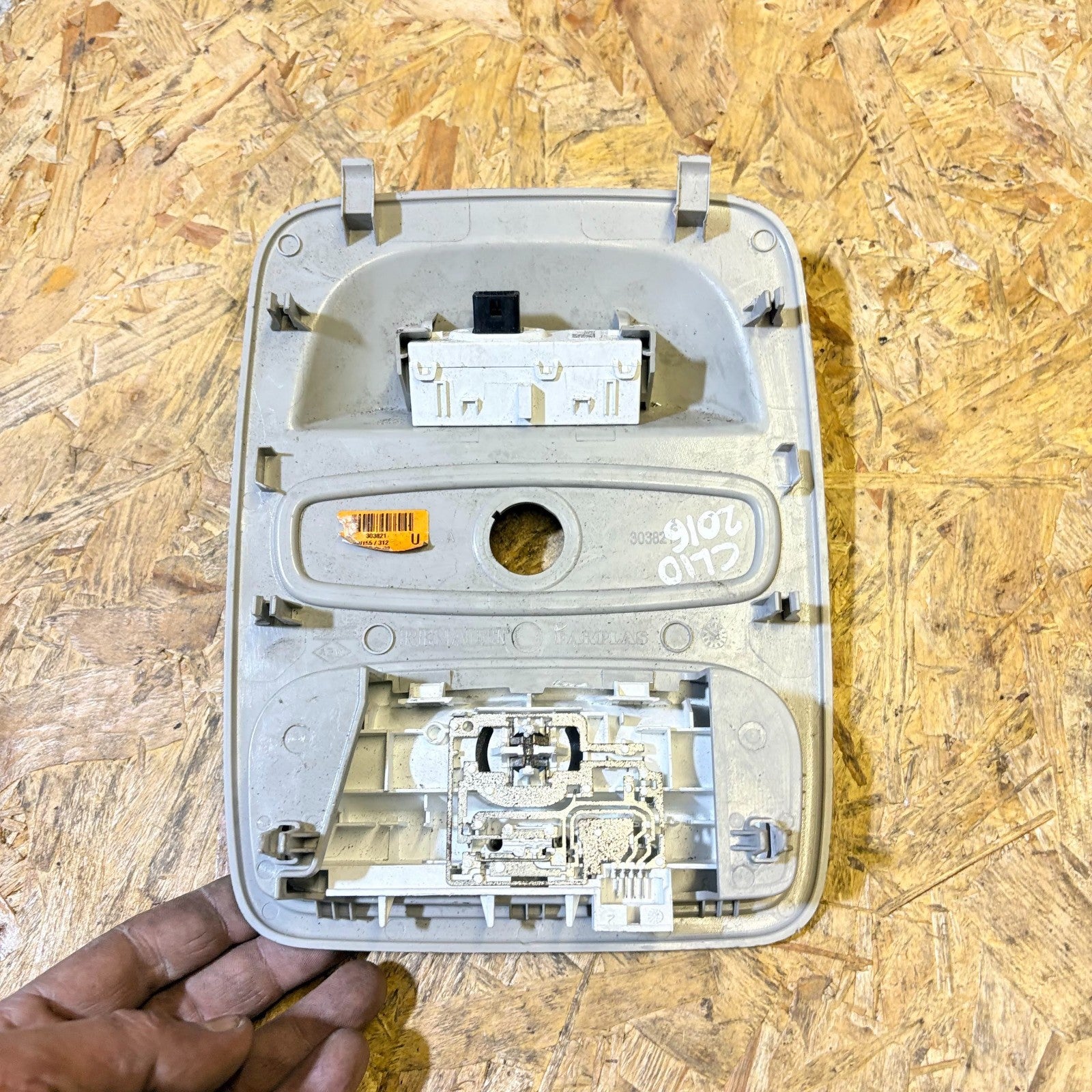 Renault Clio MK4 2012-2019 Front Interior Roof Map Light Console