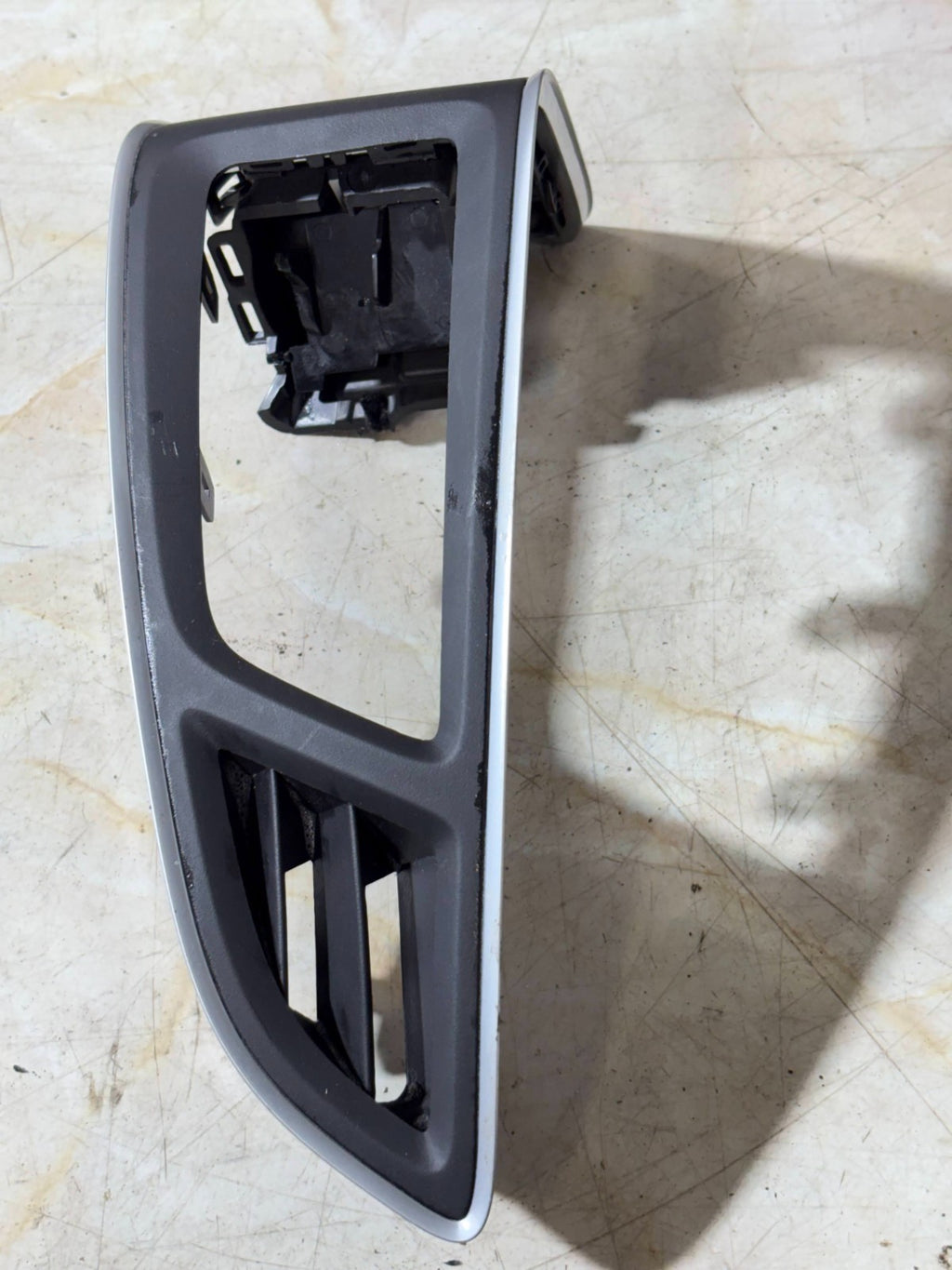 For 2014 FORD FOCUS MK3 LEFT AIR vent TRIM PASSENGER SIDE