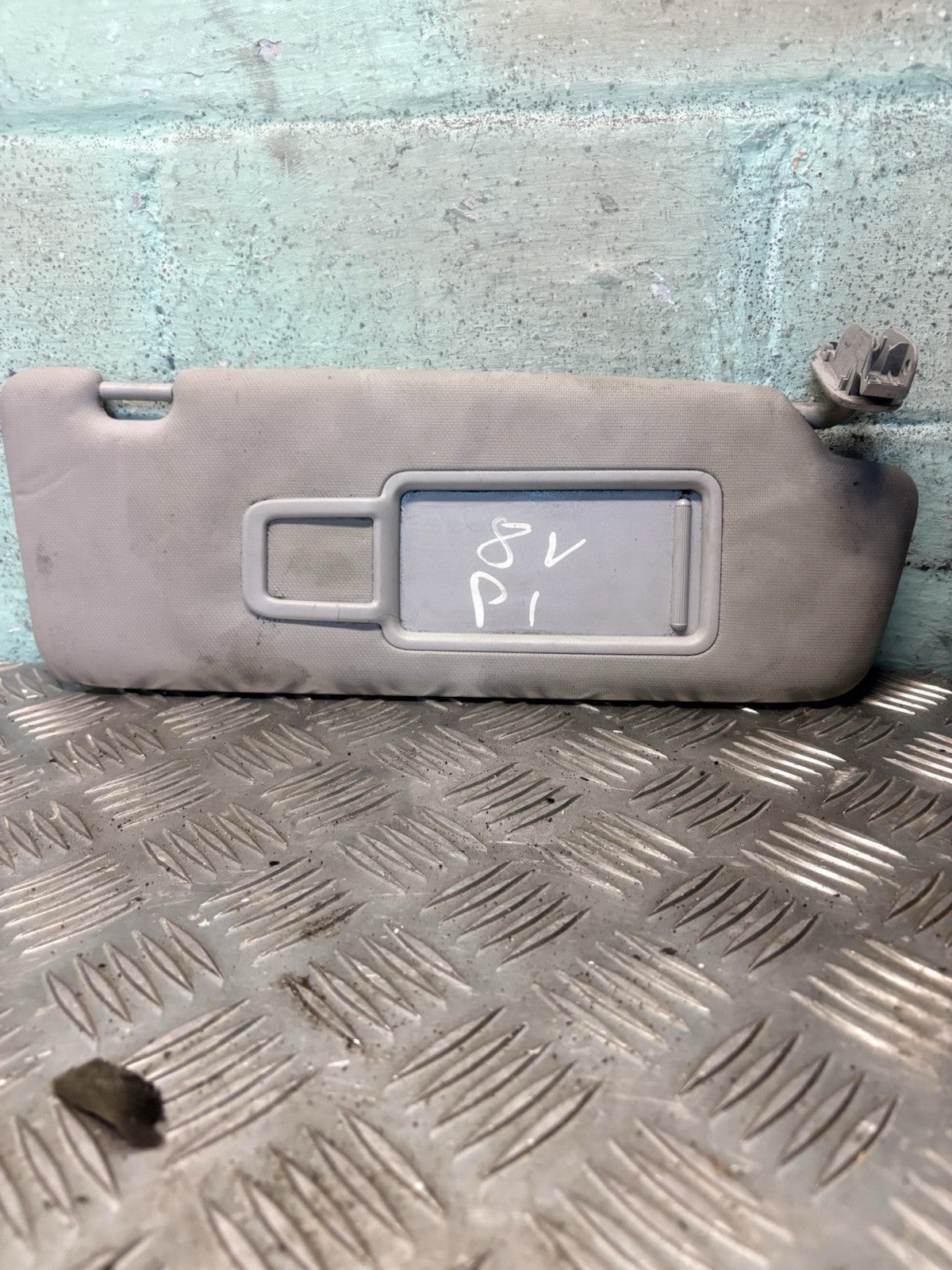 2016 AUDI A3 SUN VISOR RH DRIVER SIDE 8V0857552C