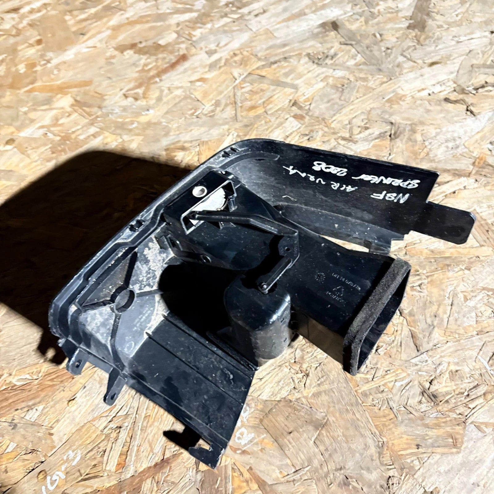 MERCEDES SPRINTER 2006-2018 NSF DASH AIR VENT FRONT LEFT PASSENGER SIDE