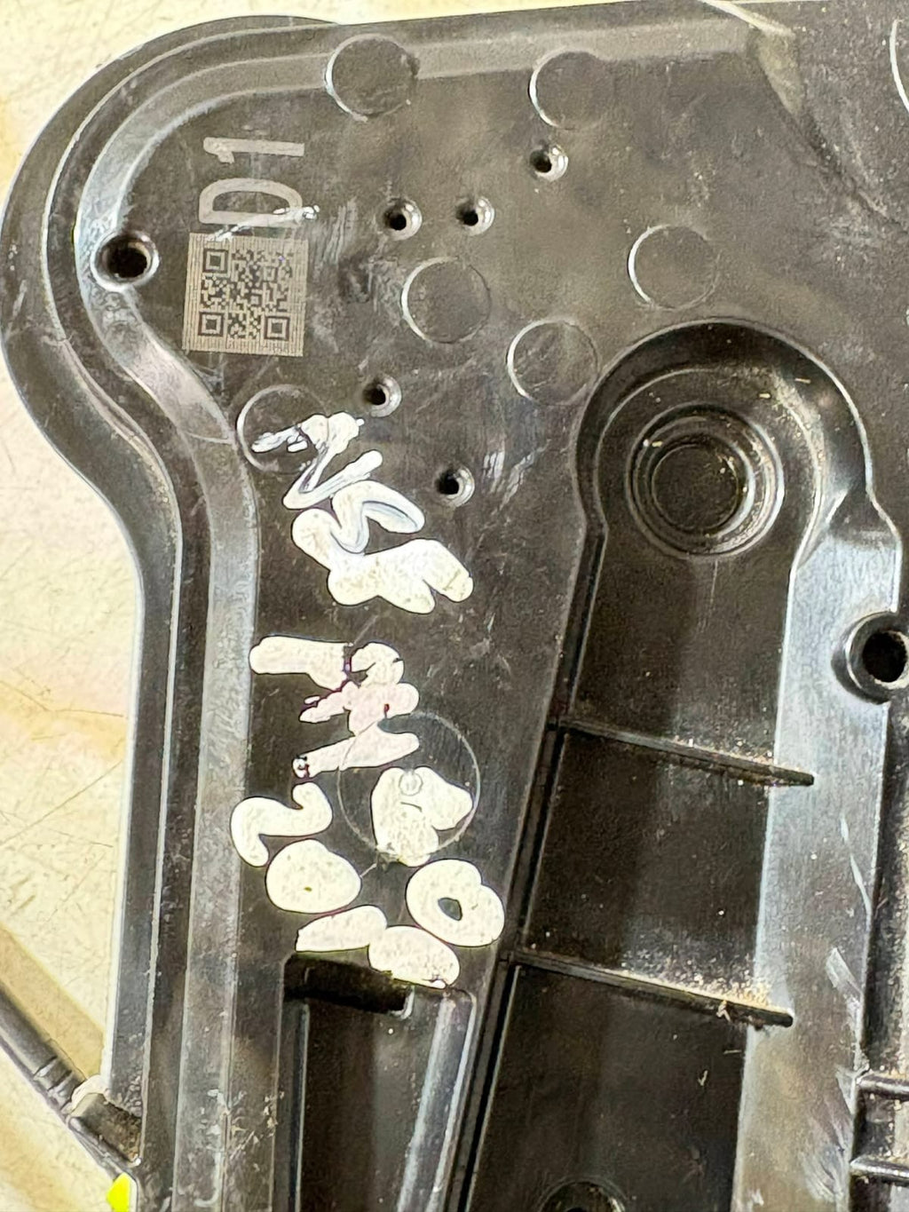 2010 Toyota Corolla Front Left Driver Side Actuator Door Latch Lock