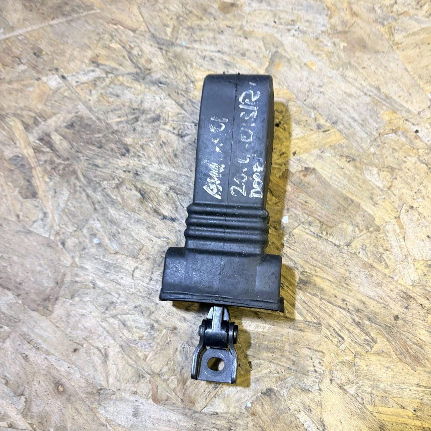 Audi A4 B8 2008-2015 OSR Rear Right Door Check Strap Stopper 8K0839249C