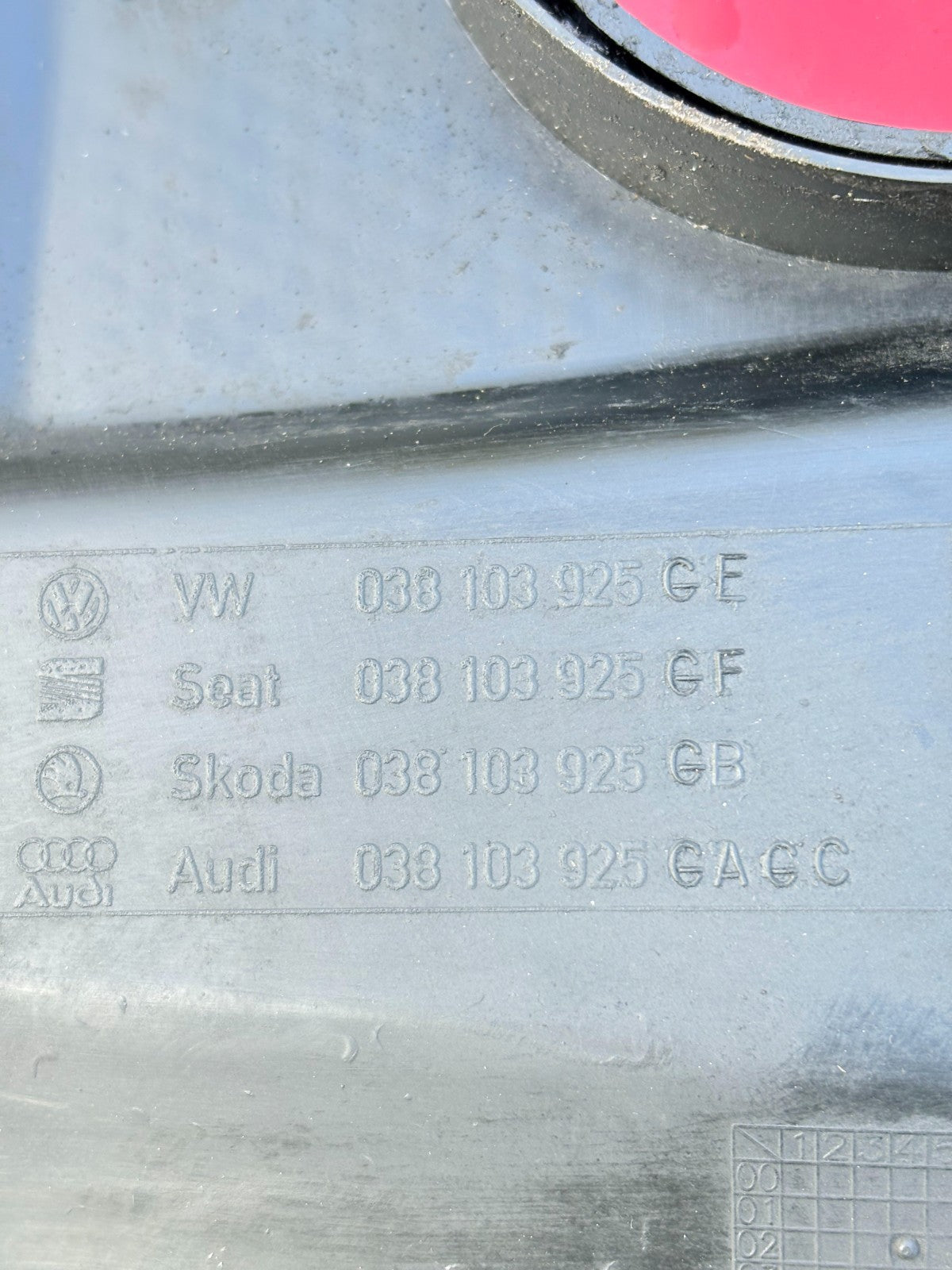 SKODA FABIA ENGINE COVER 038103925GB 1998-2006