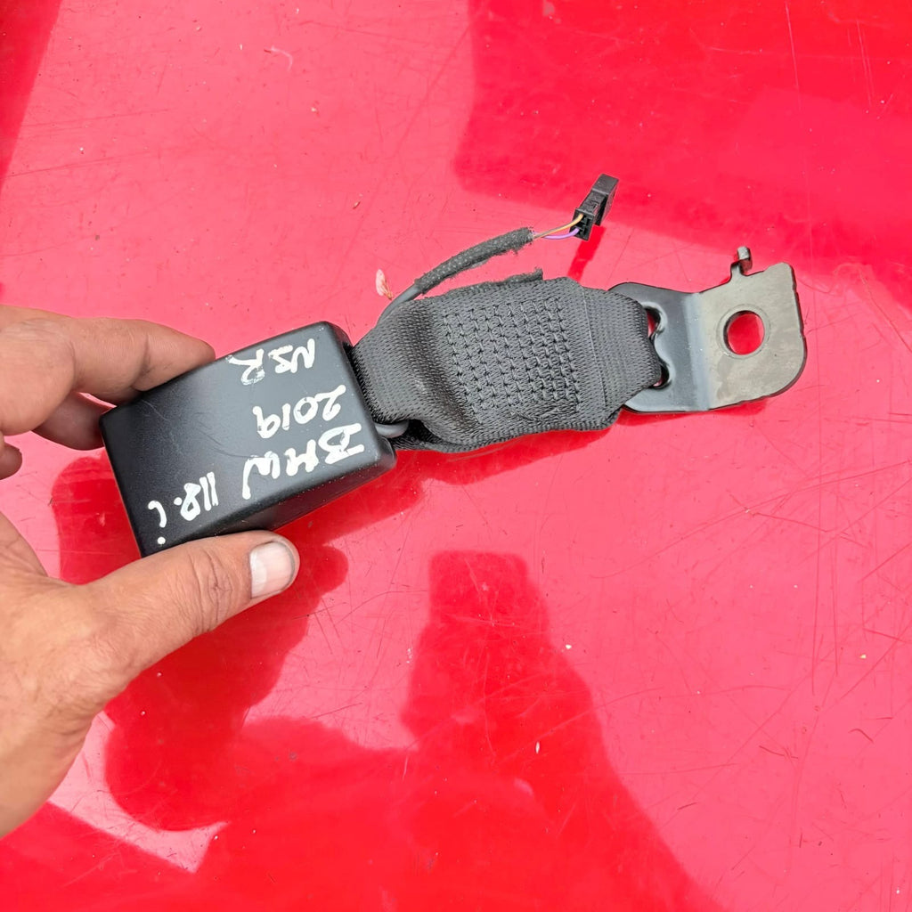BMW 1 2 3 & 4 Series 2019 Rear Left Seat Buckle 7266352 619636700E