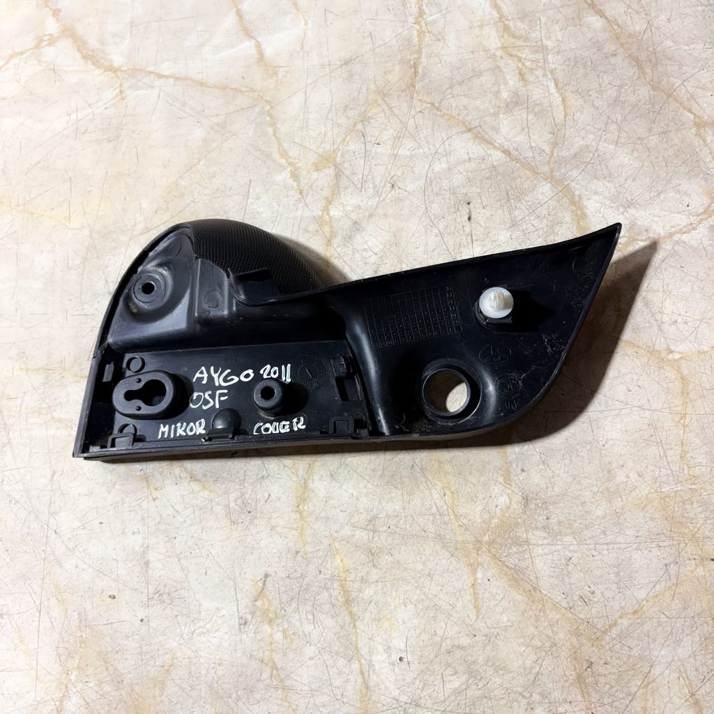 Toyota Aygo MK1 05-14 Drivers Front Right Interior Wing Mirror Trim 67491-0H010