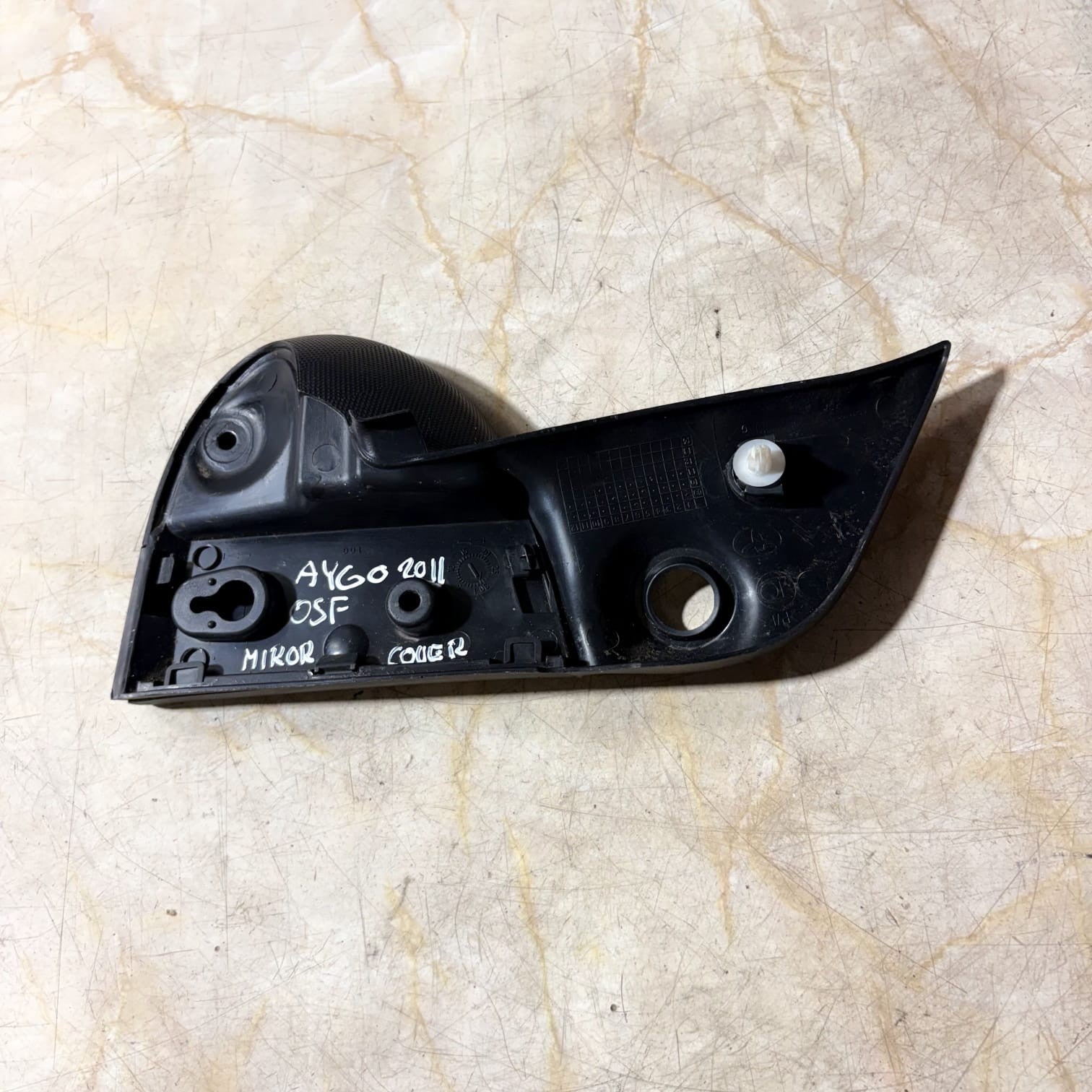 Toyota Aygo MK1 05-14 Drivers Front Right Interior Wing Mirror Trim 67491-0H010